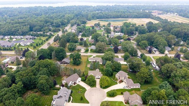 6390 147th Avenue, Laketown Twp, MI 49423
