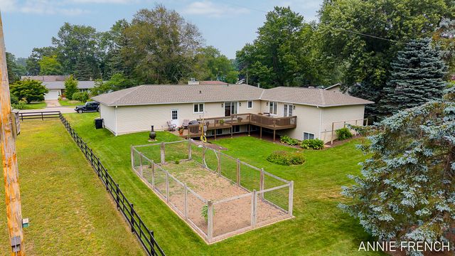 6390 147th Avenue, Laketown Twp, MI 49423
