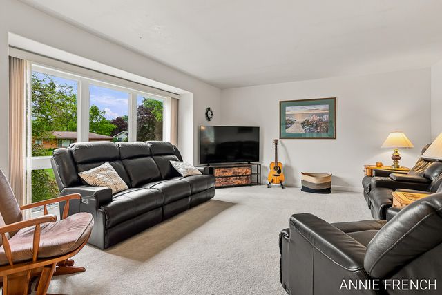 6390 147th Avenue, Laketown Twp, MI 49423