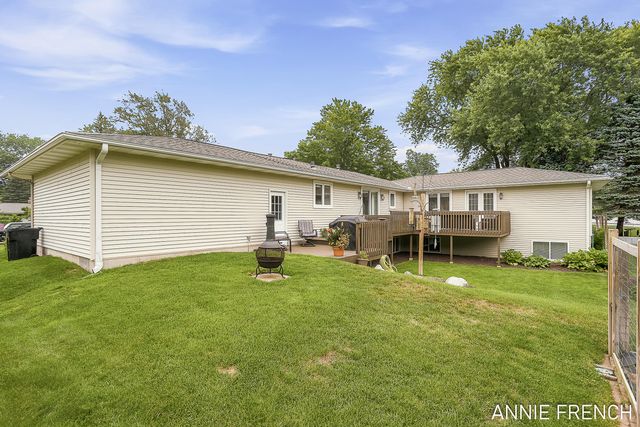 6390 147th Avenue, Laketown Twp, MI 49423