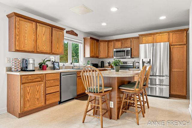 6390 147th Avenue, Laketown Twp, MI 49423