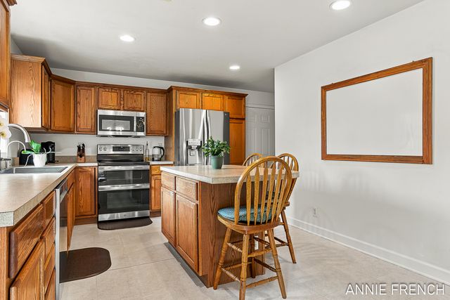 6390 147th Avenue, Laketown Twp, MI 49423
