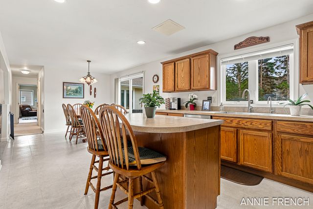 6390 147th Avenue, Laketown Twp, MI 49423
