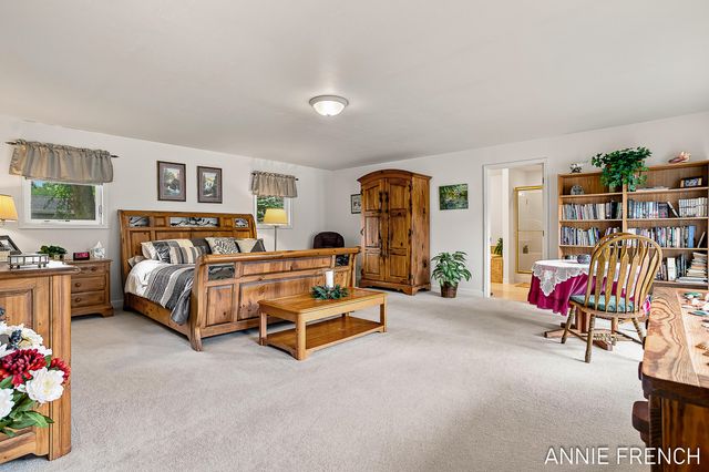 6390 147th Avenue, Laketown Twp, MI 49423