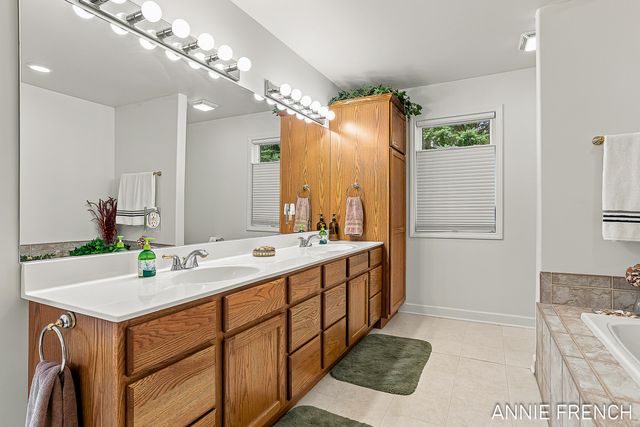 6390 147th Avenue, Laketown Twp, MI 49423