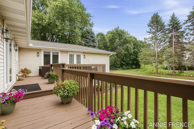 6390 147th Avenue, Laketown Twp, MI 49423