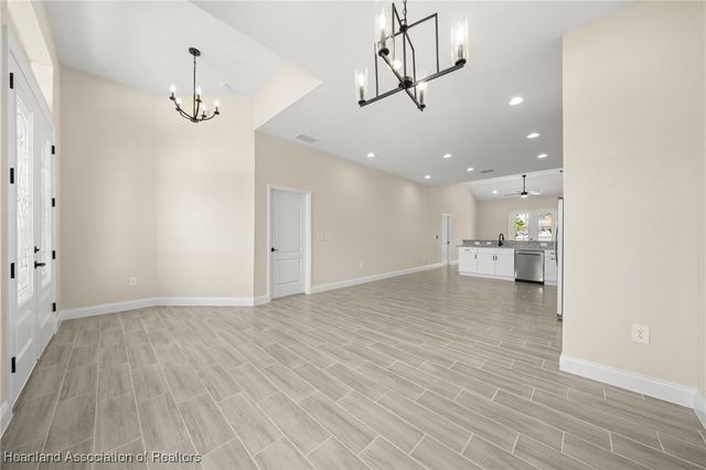 4825 Whiting Drive, Sebring, FL 33870