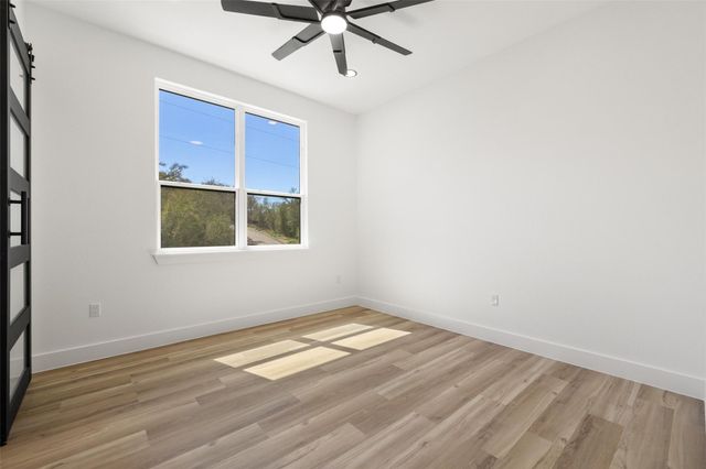 189 Nuuanu LN, Bastrop, TX 78602