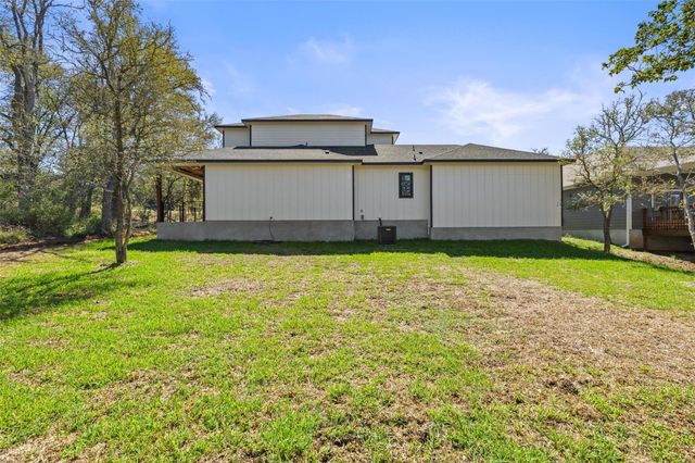 189 Nuuanu LN, Bastrop, TX 78602