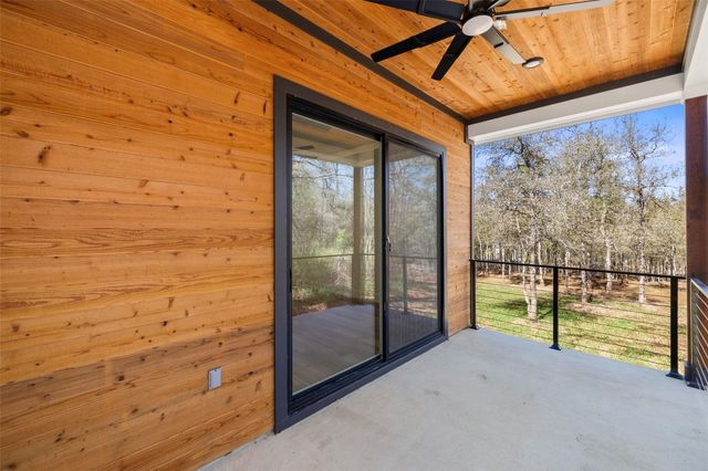 189 Nuuanu LN, Bastrop, TX 78602
