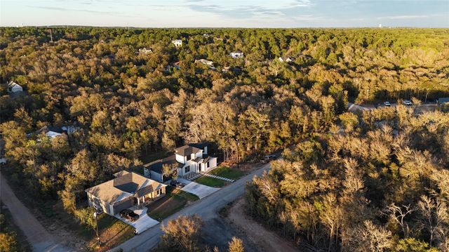 189 Nuuanu LN, Bastrop, TX 78602