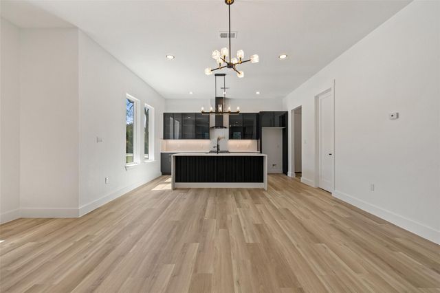 189 Nuuanu LN, Bastrop, TX 78602