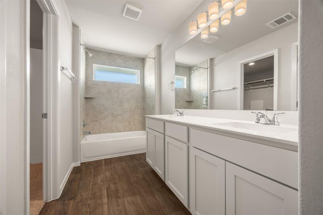 158 Linnet LN, Kyle, TX 78656