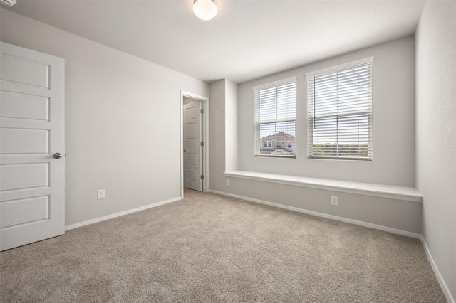 158 Linnet LN, Kyle, TX 78656