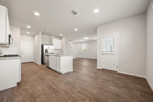 158 Linnet LN, Kyle, TX 78656