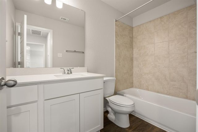 158 Linnet LN, Kyle, TX 78656