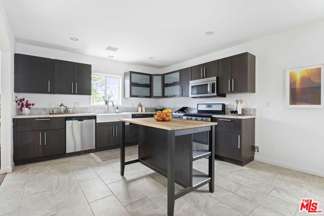 11465 Cumpston Street, North Hollywood (los Angeles), CA 91601