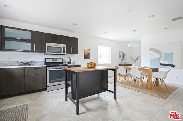 11465 Cumpston Street, North Hollywood (los Angeles), CA 91601