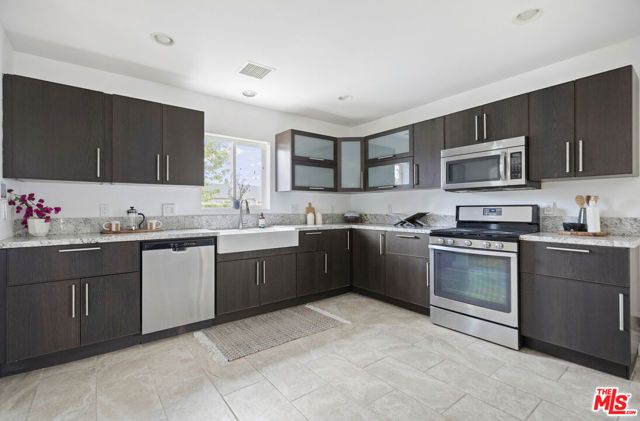 11465 Cumpston Street, North Hollywood (los Angeles), CA 91601