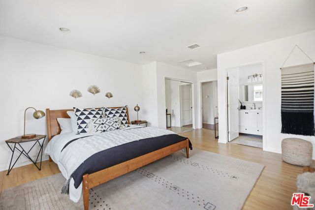 11465 Cumpston Street, North Hollywood (los Angeles), CA 91601