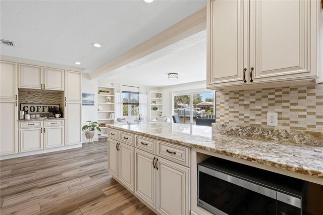 4425 13TH WAY NE, St Petersburg, FL 33703