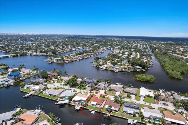 4425 13TH WAY NE, St Petersburg, FL 33703