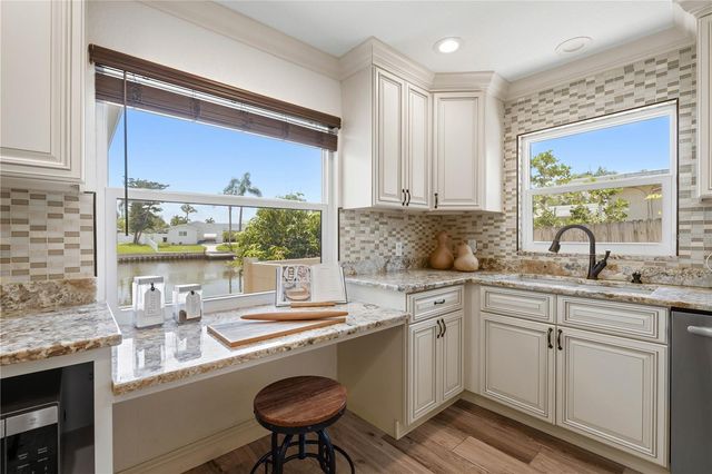 4425 13TH WAY NE, St Petersburg, FL 33703