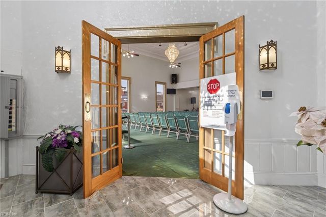 132 Bank ST, Suffolk, VA 23434