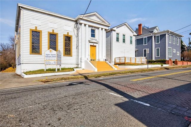 132 Bank ST, Suffolk, VA 23434