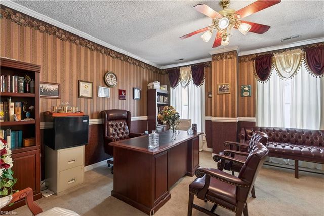 132 Bank ST, Suffolk, VA 23434