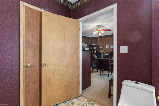 132 Bank ST, Suffolk, VA 23434