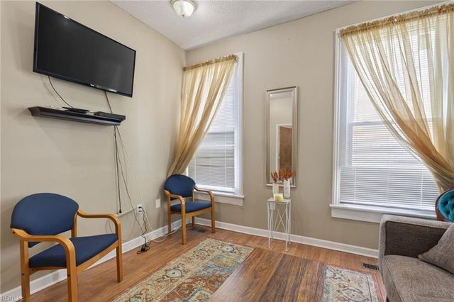 132 Bank ST, Suffolk, VA 23434