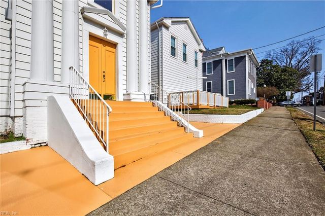 132 Bank ST, Suffolk, VA 23434