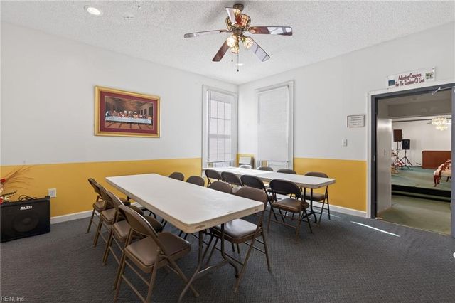 132 Bank ST, Suffolk, VA 23434