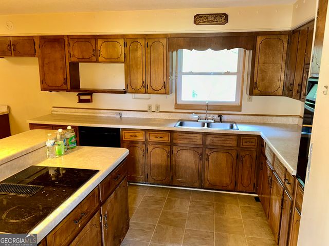 1723 Thirteen Forks Road NW, Dewy Rose, GA 30634