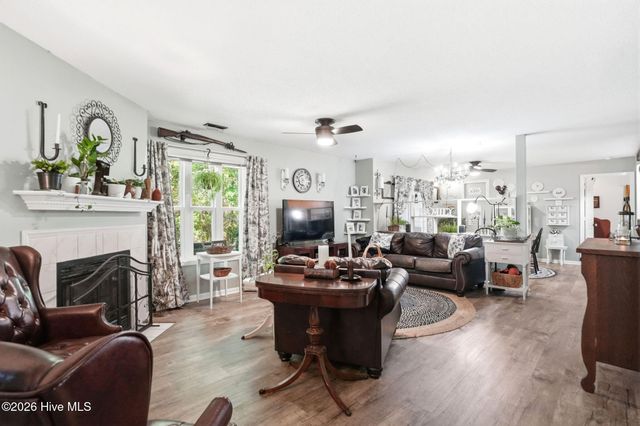 4108 Breezewood Drive Apt 101, Wilmington, NC 28412