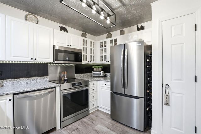 4108 Breezewood Drive Apt 101, Wilmington, NC 28412