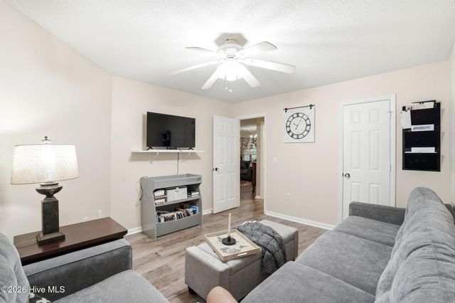 4108 Breezewood Drive Apt 101, Wilmington, NC 28412