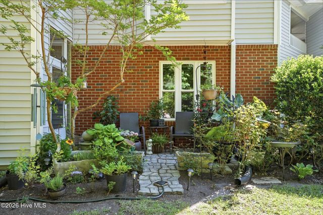 4108 Breezewood Drive Apt 101, Wilmington, NC 28412