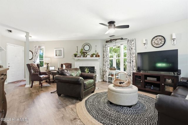 4108 Breezewood Drive Apt 101, Wilmington, NC 28412