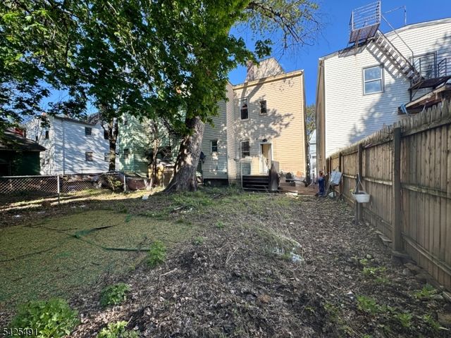 891 S 18Th St, Newark City, NJ 07108