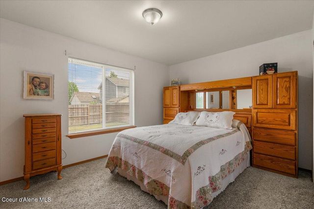6157 W LOFTY RIDGE ST, Rathdrum, ID 83858