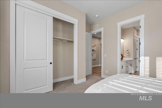 3808 S Anise Ave, Nampa, ID 83686