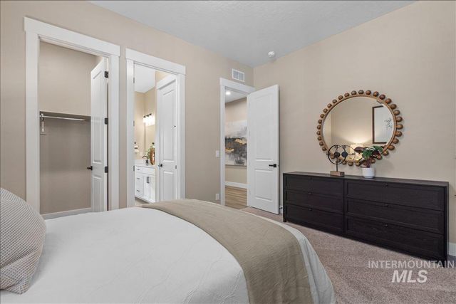 3808 S Anise Ave, Nampa, ID 83686