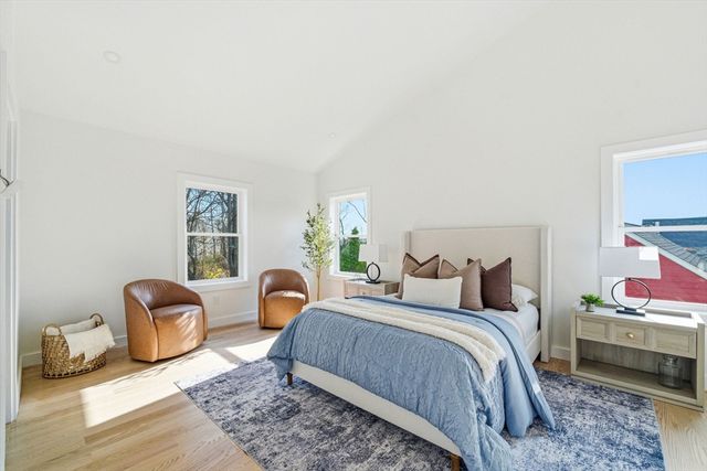 16 Hillside Park, Melrose, MA 02176