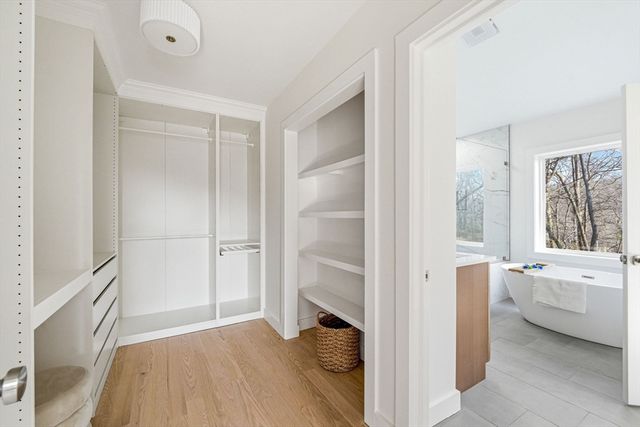 16 Hillside Park, Melrose, MA 02176