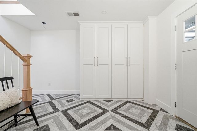 16 Hillside Park, Melrose, MA 02176
