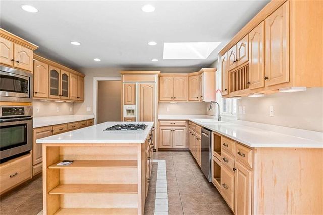 220 Allie Drive, Mcdonough, GA 30252