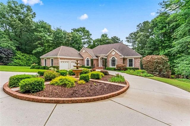 220 Allie Drive, Mcdonough, GA 30252