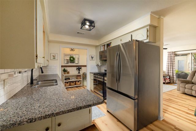 239 S Pine Street, Muenster, TX 76252